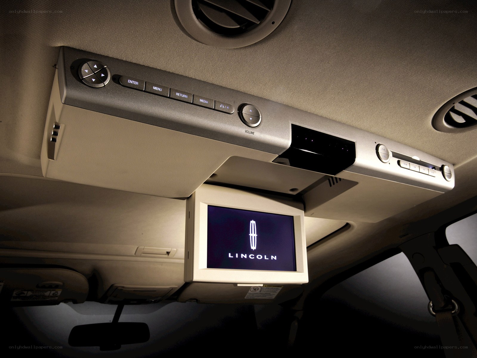 Lincoln car entertainment system