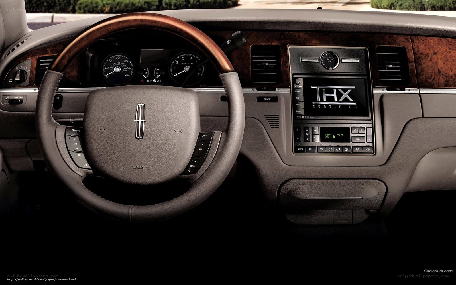 Lincoln car interior dashboard