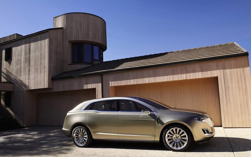 Lincoln Concept Car — Gold, Serene, Afternoon