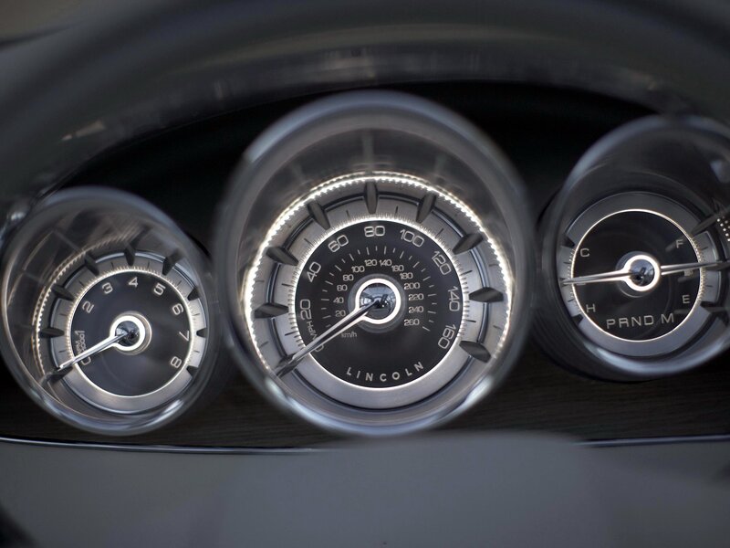 Lincoln dashboard gauges