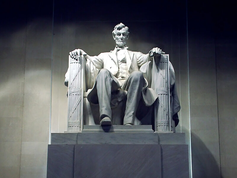Lincoln Memorial statue