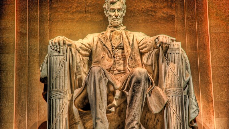 Lincoln Memorial statue