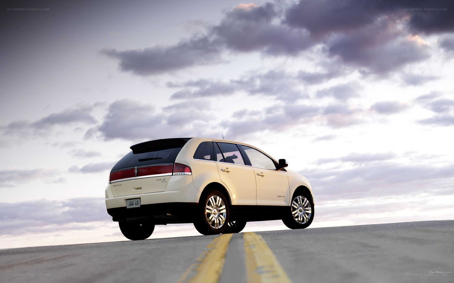 Lincoln MKX on a road