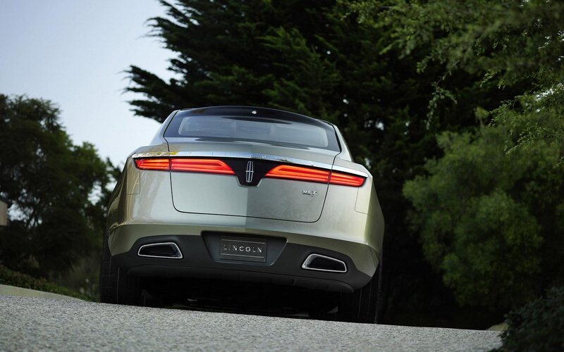 Lincoln MKZ Concept Car — Silver
