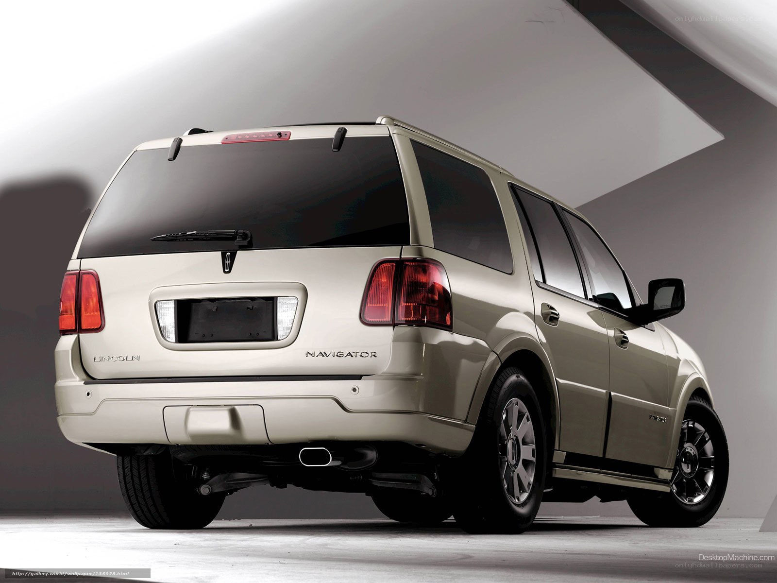Lincoln Navigator rear view