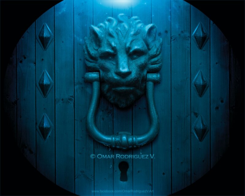 Lion Head Door Knocker — Blue