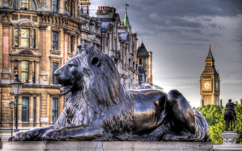 Lion statue near Big Ben