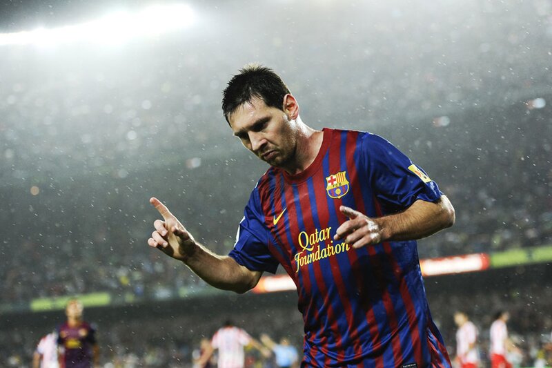 Lionel Messi celebrates goal