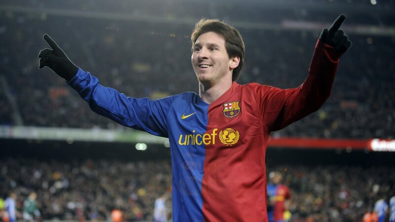 Lionel Messi celebrates goal