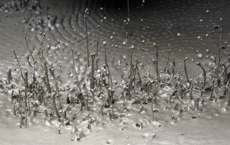 liquid splashing in slow motion