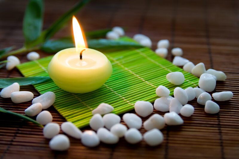 Lit Candle on Mat — Green
