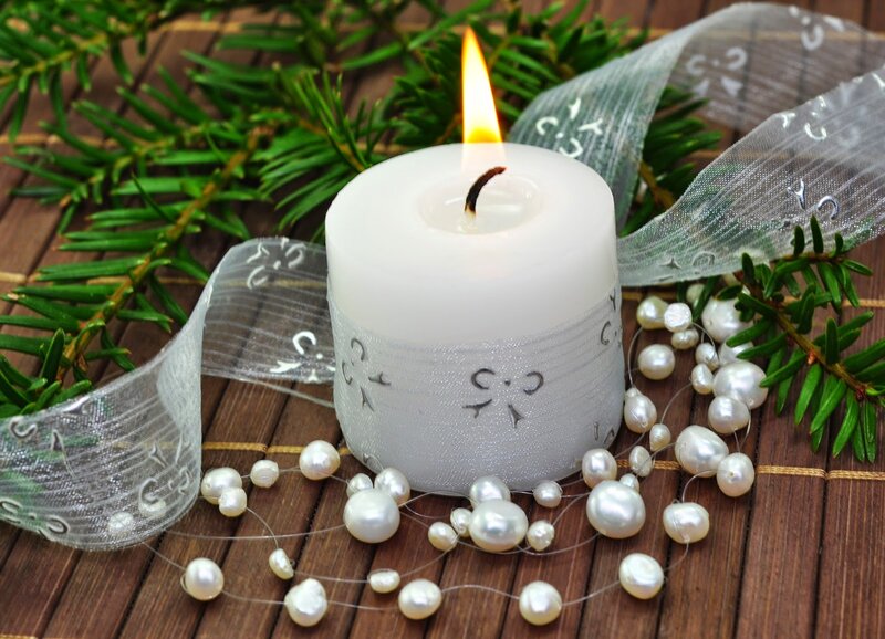 Lit Candle with Pearls — White