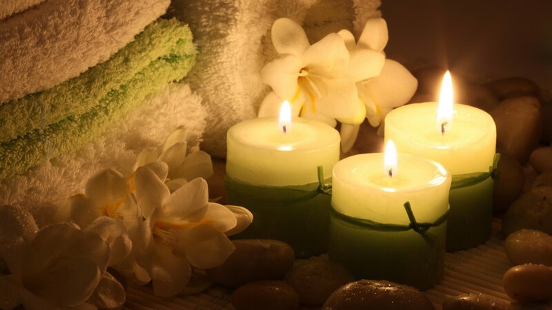 Lit Candles with Flowers — Green