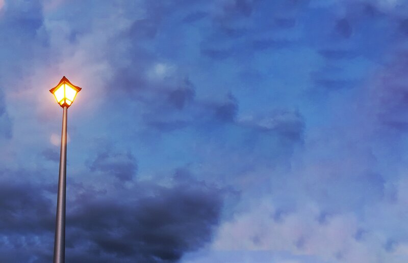 Lit Street Lamp — Blue