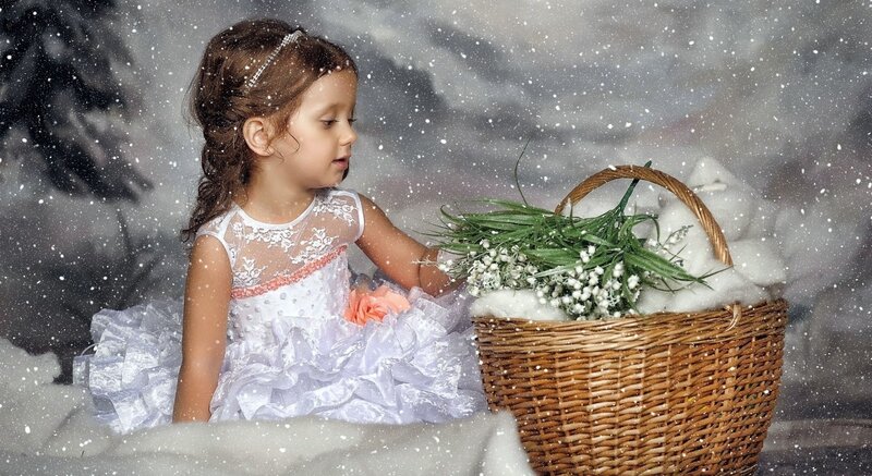 Little Girl with Basket — White