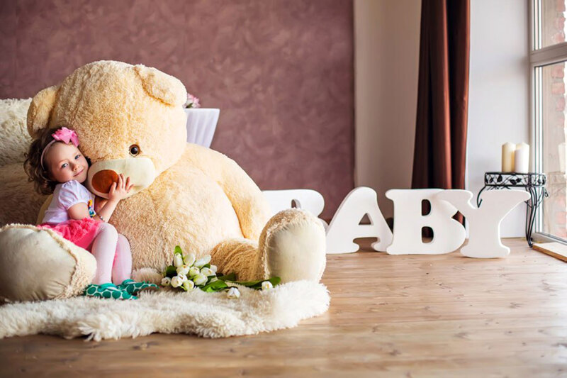 Little Girl with Teddy Bear — Beige
