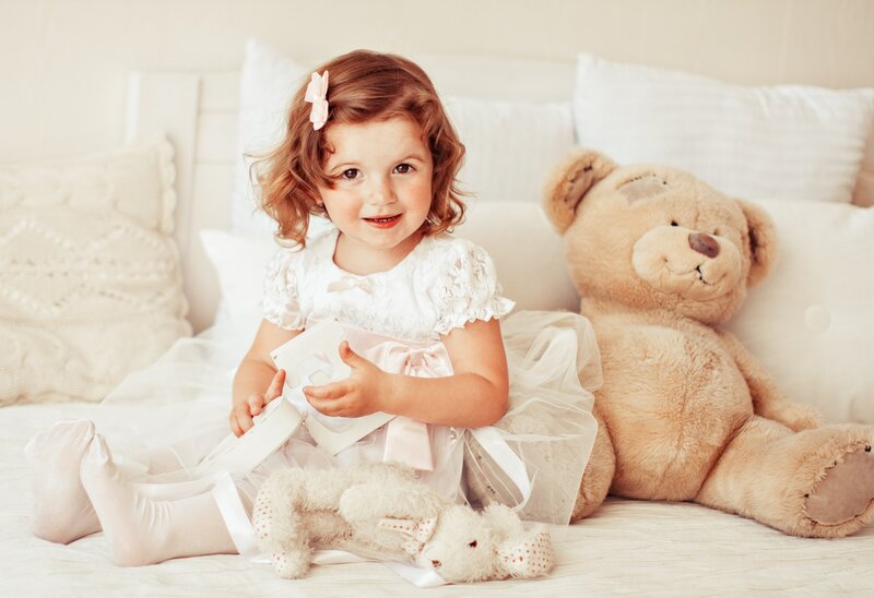 Little Girl with Teddy Bear — White, Calm