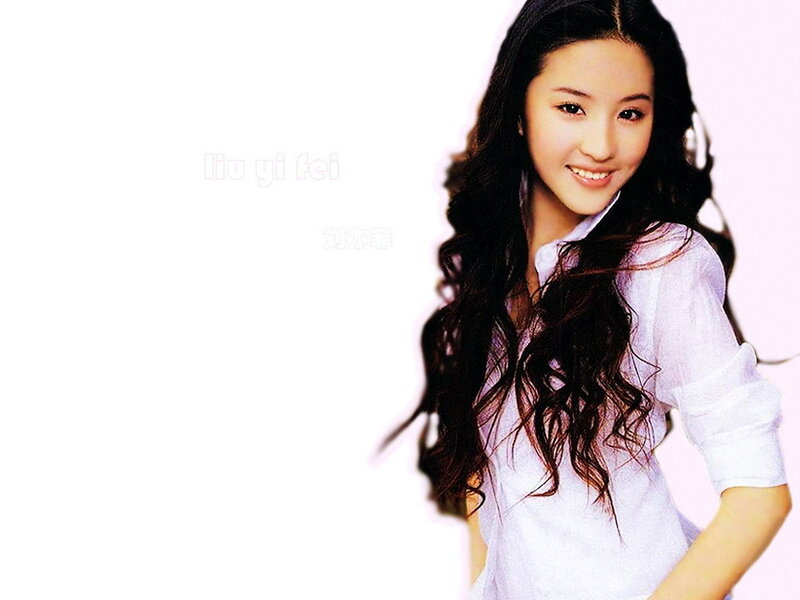 Liu Yifei portrait