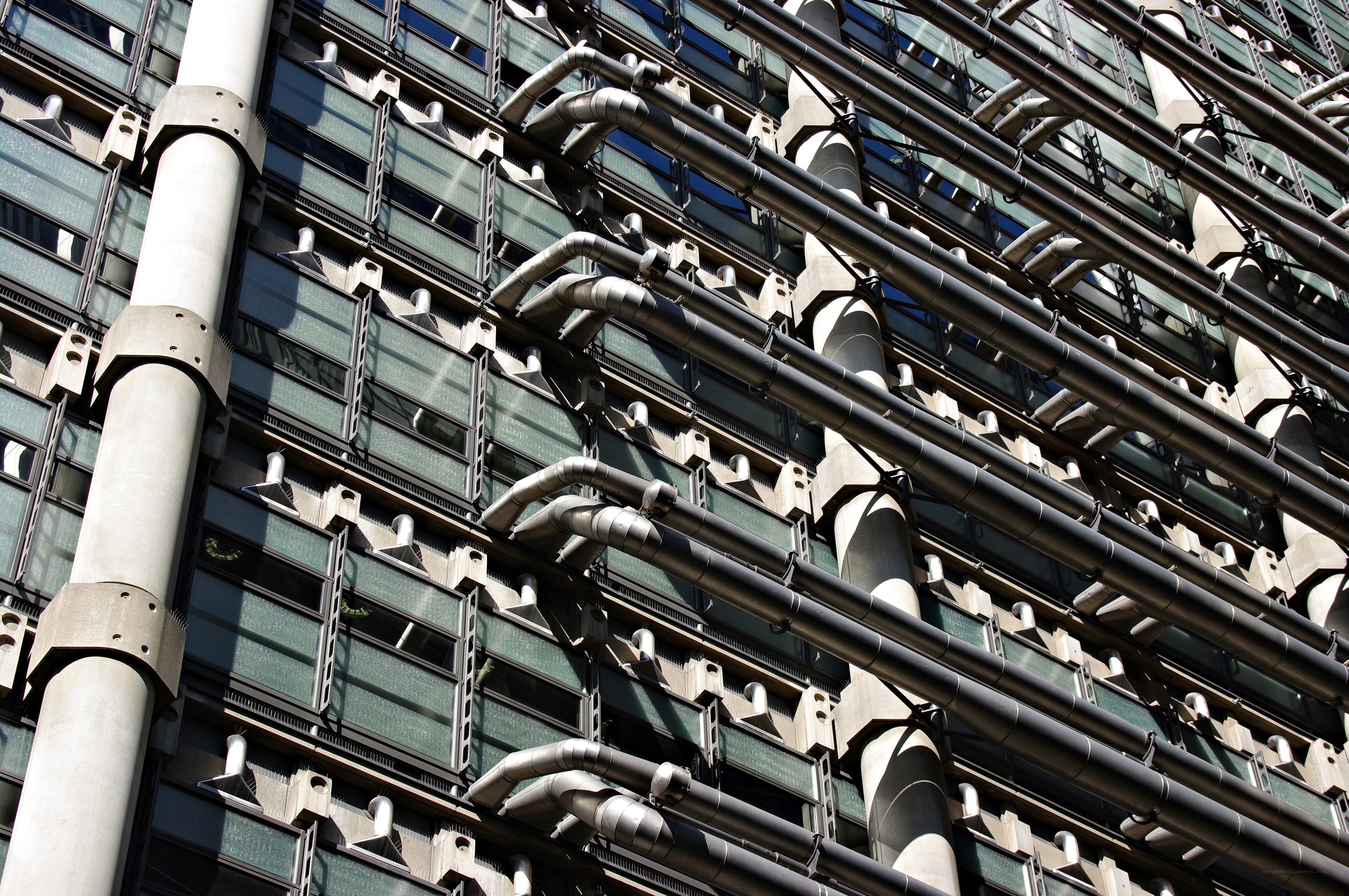 Lloyd's building facade