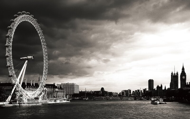 London Eye and Big Ben — Black