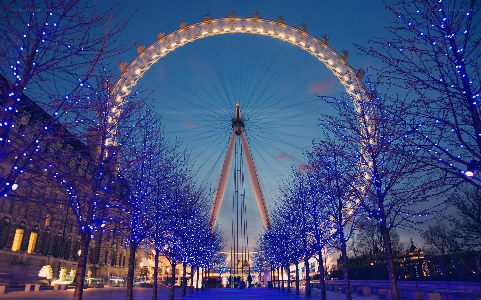 London Eye at dusk