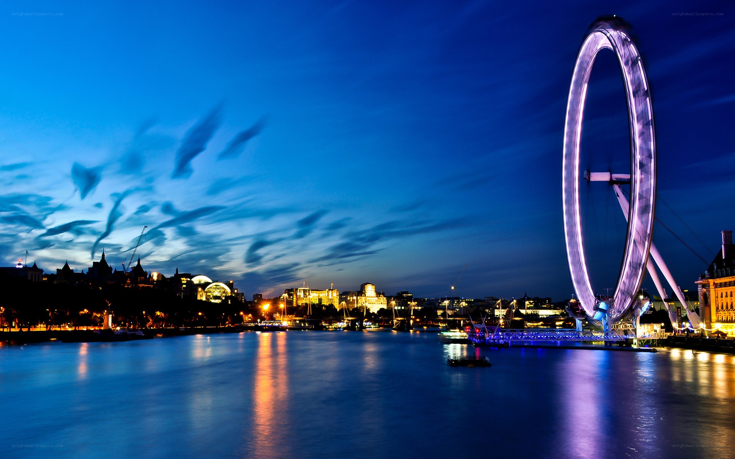 London Eye at dusk