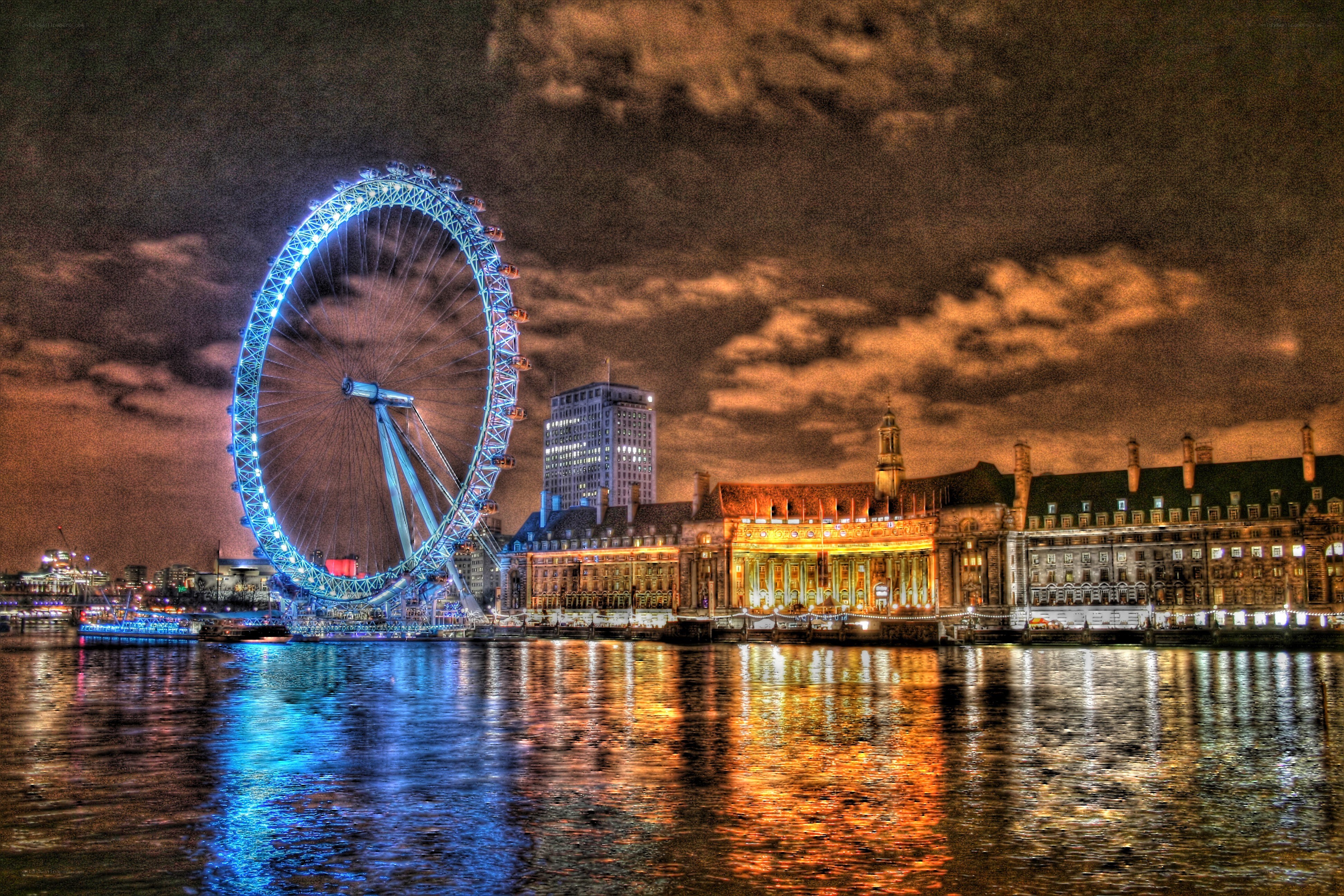 London Eye at night