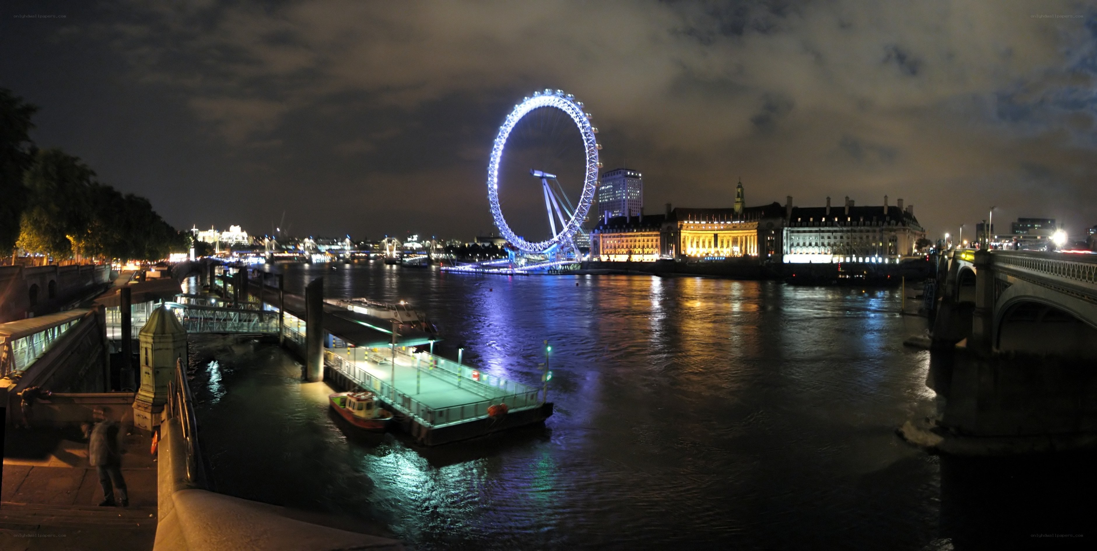 London Eye at night