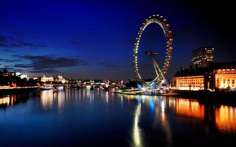London Eye at night