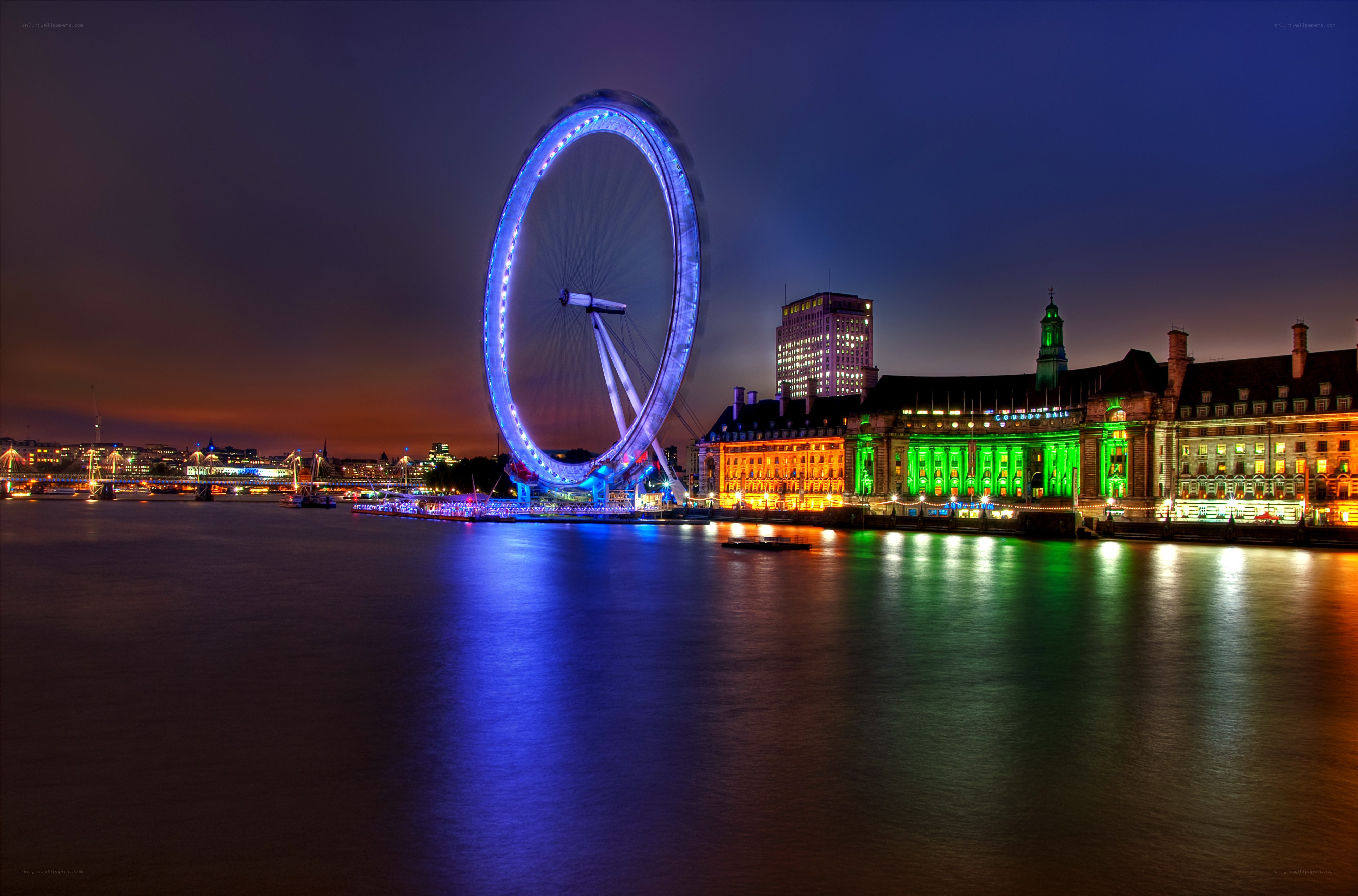 London Eye at night