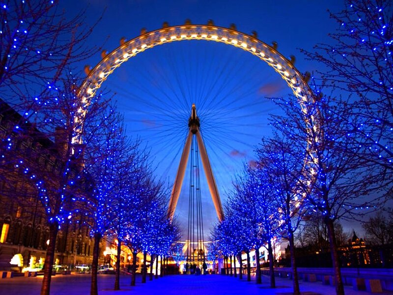 London Eye at night