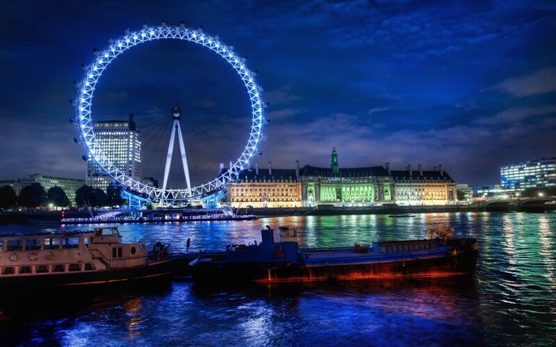London Eye at Night — Blue, Dramatic