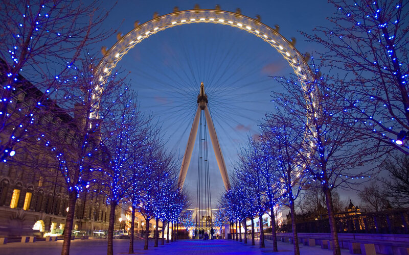 London Eye at Night — Blue, Serene