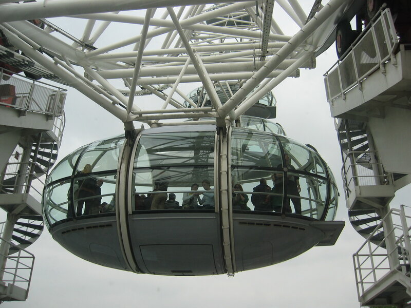 London Eye Capsule — White