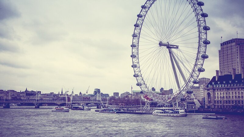 London Eye Ferris Wheel — Gray, Overcast, Photograph