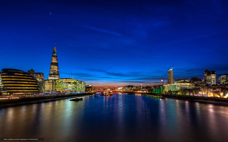 London skyline at dusk