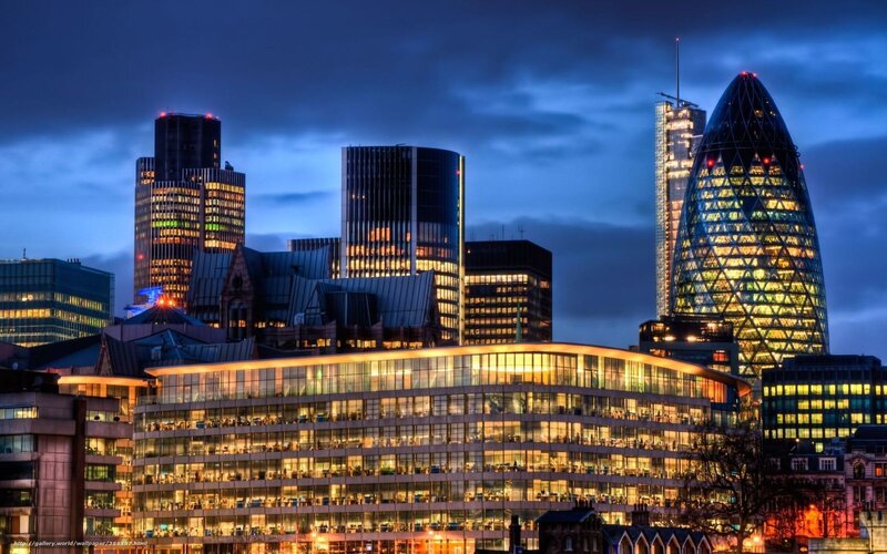 London skyline at dusk