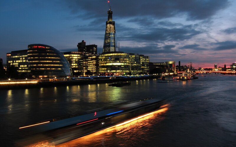 London skyline at dusk
