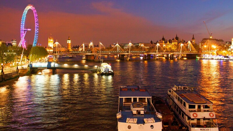 London skyline at dusk
