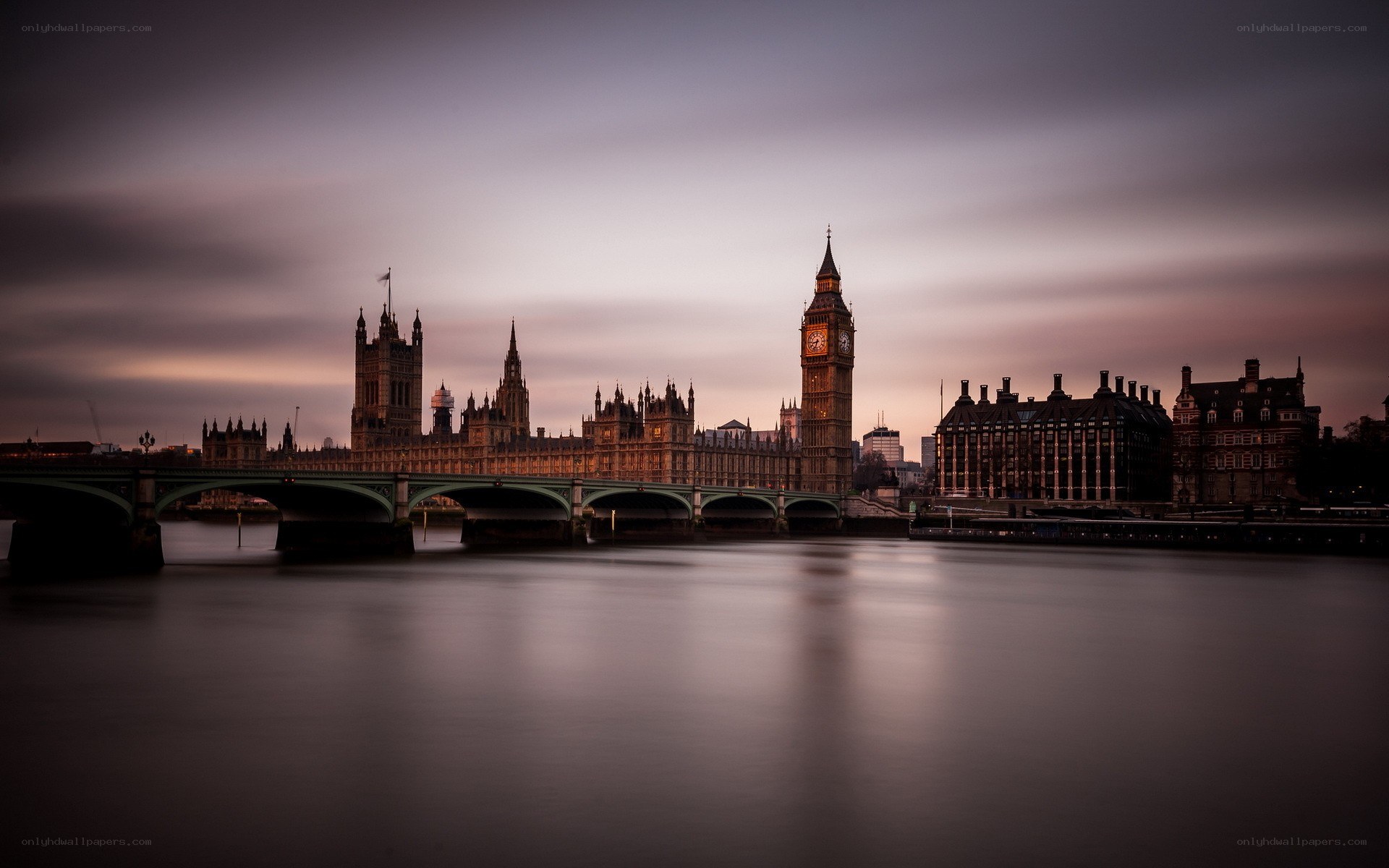 London skyline at dusk