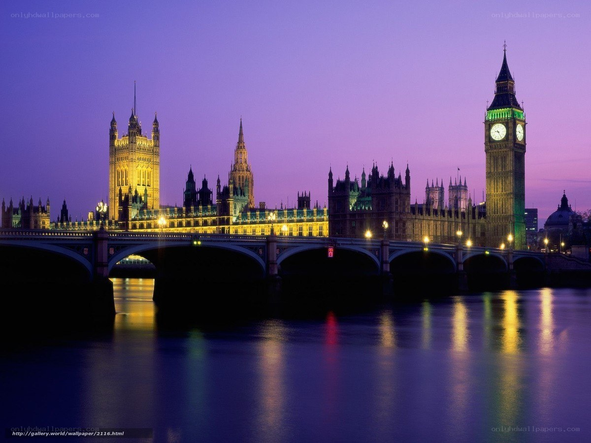 London skyline at dusk