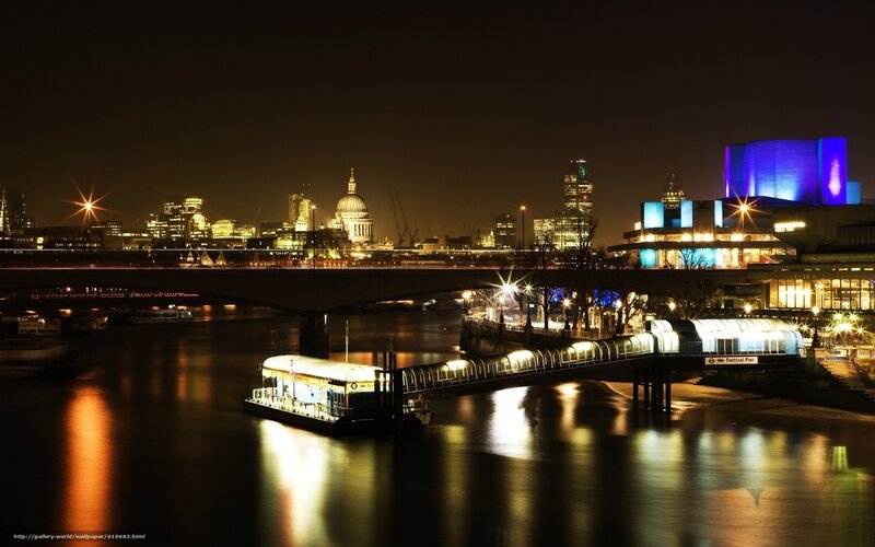 London skyline at night