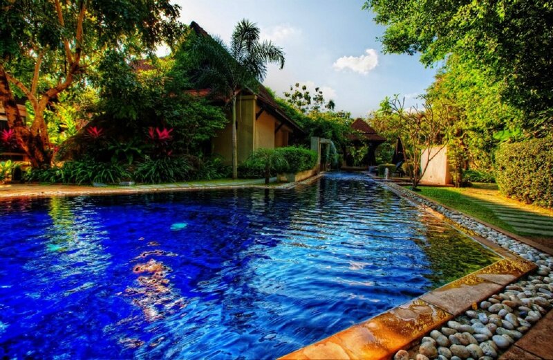 Long Blue Pool