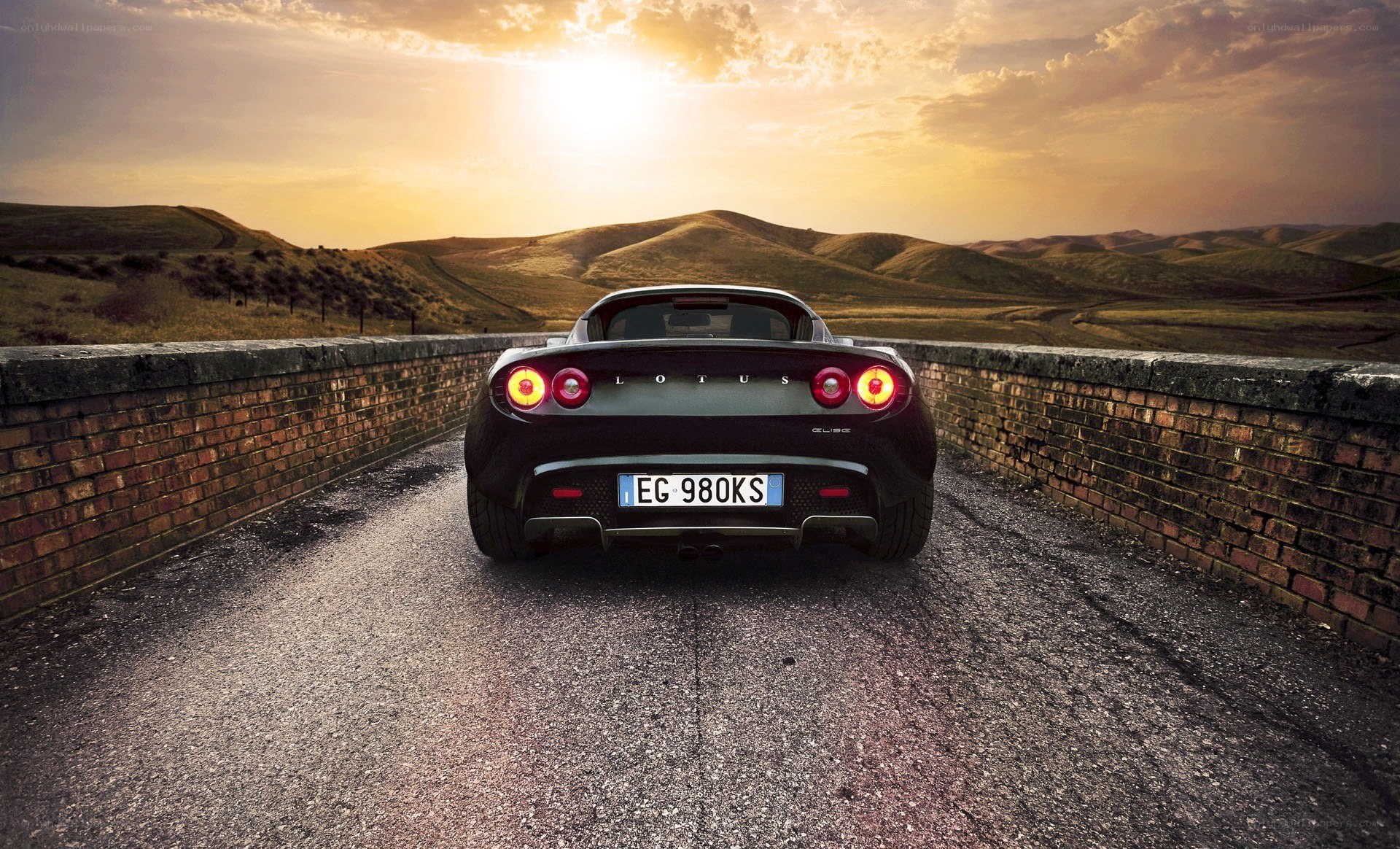 Lotus Elise at sunset