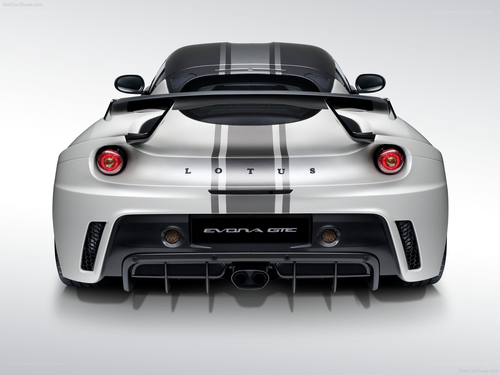 Lotus Evora GTE rear view