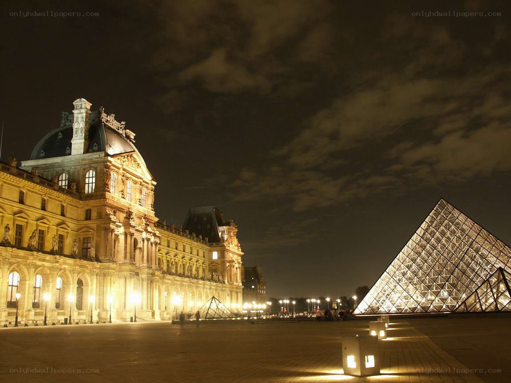 Louvre Museum at night
