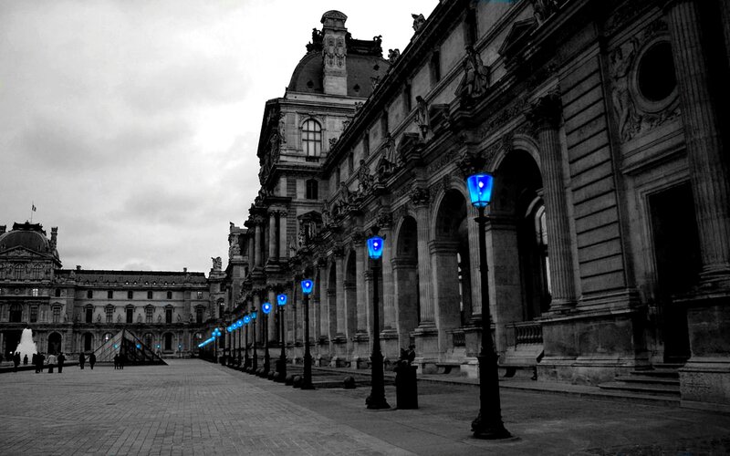 Louvre Museum Courtyard — Black