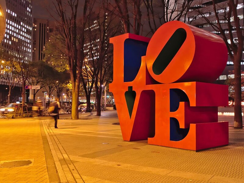 LOVE Sculpture at Night