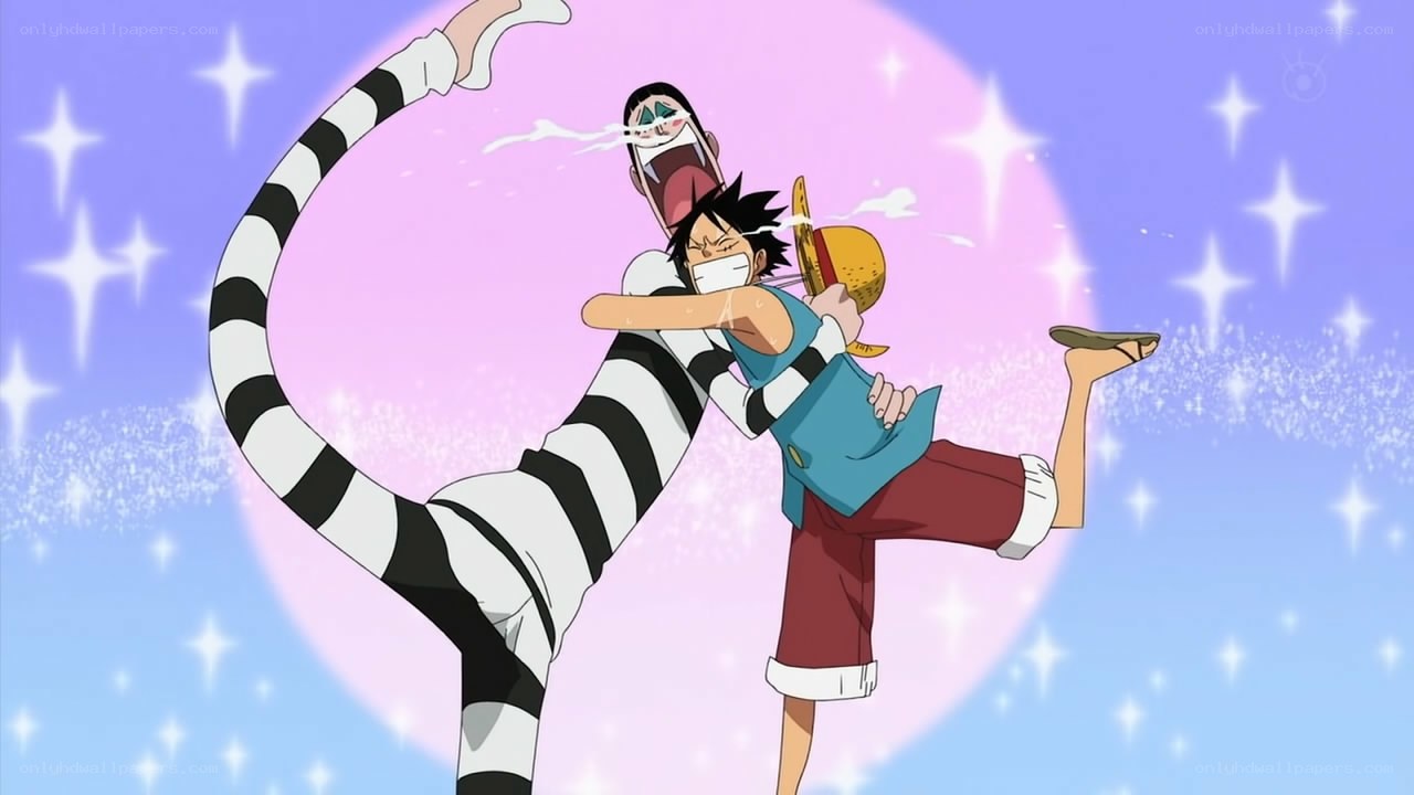 Luffy fighting a striped enemy