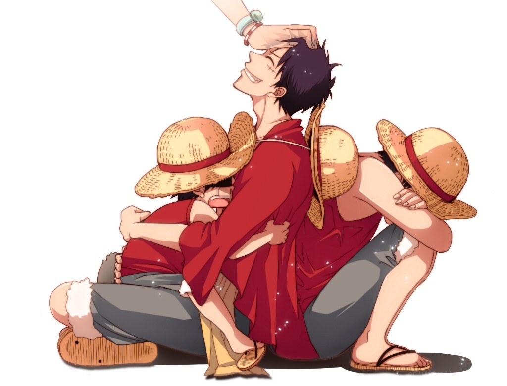 Luffy hugging himself